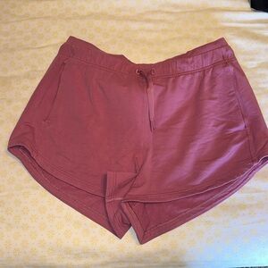 Lululemon shorts velvet dust